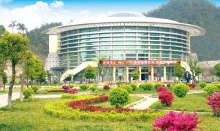 湖北医药学院怎么样