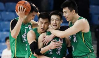 辽宁男篮队员高清图片